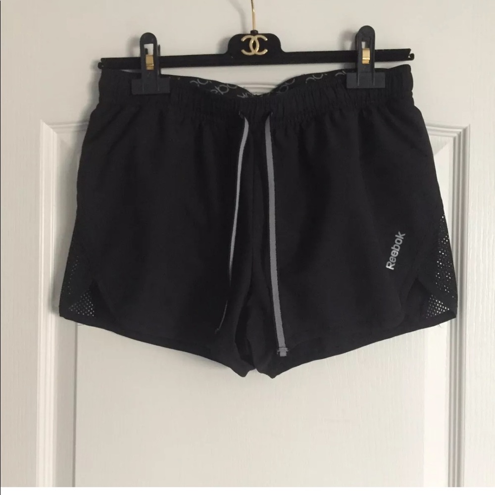 Reebok shorts size small